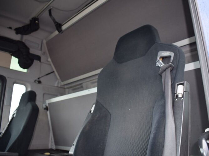 MAN TGX 18.440 4x2 LLS-U TGX 18.440 4x2 LLS-U, Hydraulik, Low Liner, XXL Kabine - Tractor: foto 5 MAN TGX 18.440 4x2 LLS-U TGX 18.440 4x2 LLS-U, Hydraulik, Low Liner, XXL Kabine - Tractor: foto 5