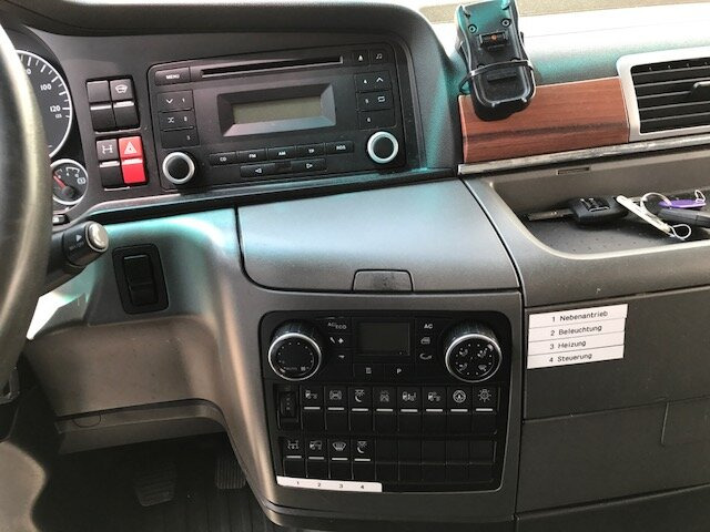 MAN TGX 18.440 4x2 LLS-U TGX 18.440 4x2 LLS-U, Hydraulik, Low Liner, XXL Kabine - Tractor: foto 4 MAN TGX 18.440 4x2 LLS-U TGX 18.440 4x2 LLS-U, Hydraulik, Low Liner, XXL Kabine - Tractor: foto 4