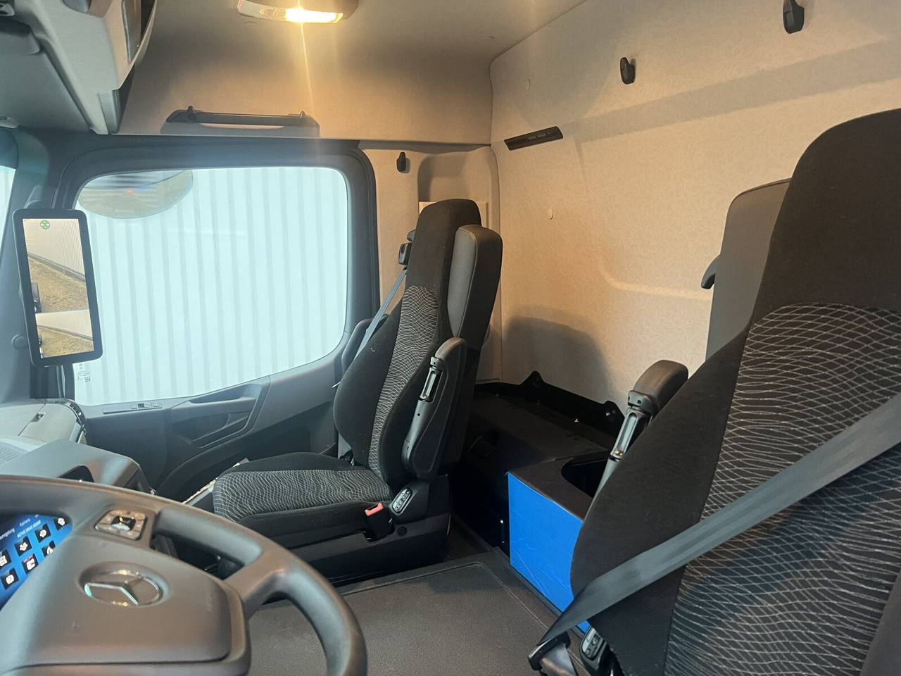 Tractor novo Mercedes-Benz Actros 1843 LS 4x4 HAD Actros 1843 LS 4x4 HAD, HydroDrive, MirrorCam, MultimediaCockpit: foto 6 Tractor novo Mercedes-Benz Actros 1843 LS 4x4 HAD Actros 1843 LS 4x4 HAD, HydroDrive, MirrorCam, MultimediaCockpit: foto 6