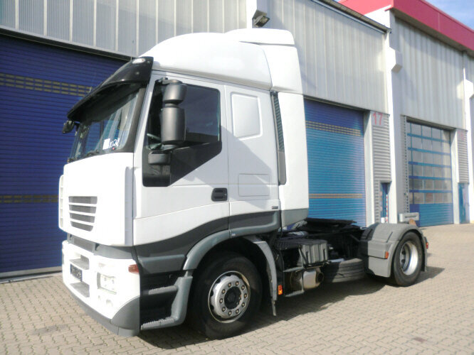 Stralis 440S45T/P 4x2 Stralis 440S45T/P 4x2 - Tractor: foto 1 Stralis 440S45T/P 4x2 Stralis 440S45T/P 4x2 - Tractor: foto 1