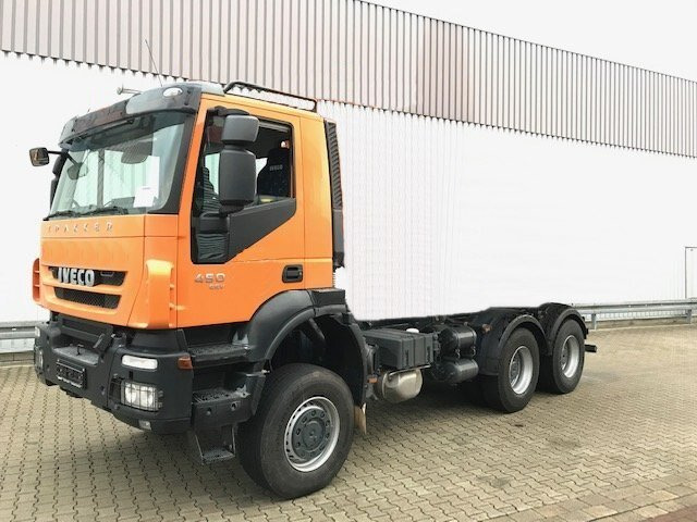 Trakker AD260T45W 6x6 Trakker AD260T45W 6x6 - Camião chassi: foto 1 Trakker AD260T45W 6x6 Trakker AD260T45W 6x6 - Camião chassi: foto 1