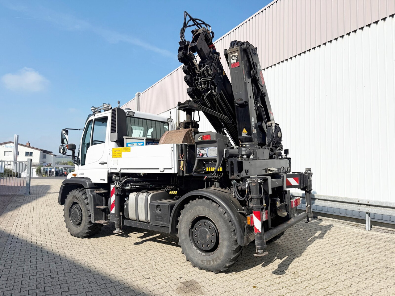 Unimog U400 4x4 U400 4x4, Frontzapfwelle, Heckkran Hiab XS 144-E4 HiDuo, Seilwinde, Funk - Grua móvel: foto 2 Unimog U400 4x4 U400 4x4, Frontzapfwelle, Heckkran Hiab XS 144-E4 HiDuo, Seilwinde, Funk - Grua móvel: foto 2