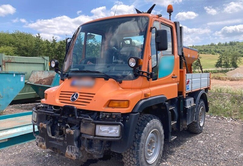 Unimog U300 405/10 4x4 U300 405/10 4x4, Kommunalhydraulik, Frontzapfwelle, Kipper - Veículo comercial: foto 1 Unimog U300 405/10 4x4 U300 405/10 4x4, Kommunalhydraulik, Frontzapfwelle, Kipper - Veículo comercial: foto 1