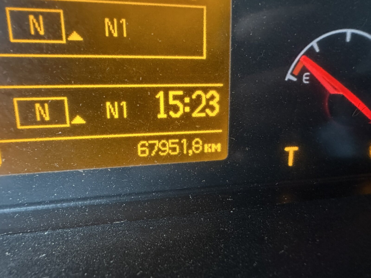 Volvo FM 400 6x4 R FM 400/6x4 R, VDL S-21-6200 bis 7m Container - Camião polibenne: foto 2 Volvo FM 400 6x4 R FM 400/6x4 R, VDL S-21-6200 bis 7m Container - Camião polibenne: foto 2