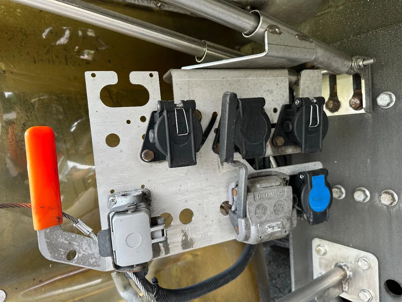 Camião frigorífico MAN TGS 18.360 FRIGOBLOCK FK25 MULTITEMP + LIFT / LADEBORDWAND 2000 KG + EURO 6 + AIRCO: foto 17