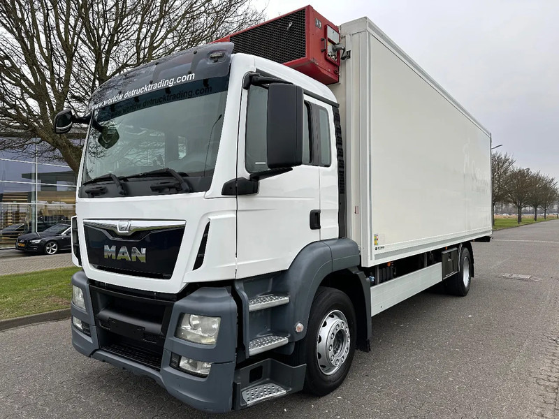 MAN TGS 18.360 TGS 18 360 + FRIGOBLOCK FK25 MULTITEMP + LIFT / LADEBORDWAND 2000 KG + EURO 6 + AIRCO - Camião frigorífico: foto 1 MAN TGS 18.360 TGS 18 360 + FRIGOBLOCK FK25 MULTITEMP + LIFT / LADEBORDWAND 2000 KG + EURO 6 + AIRCO - Camião frigorífico: foto 1