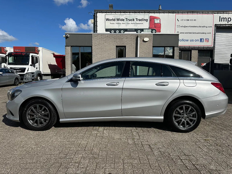 Mercedes-Benz CLA-Klasse 200 D - SHOOTING BRAKE + STANDKLIMA + NAVI - Automóvel: foto 2 Mercedes-Benz CLA-Klasse 200 D - SHOOTING BRAKE + STANDKLIMA + NAVI - Automóvel: foto 2