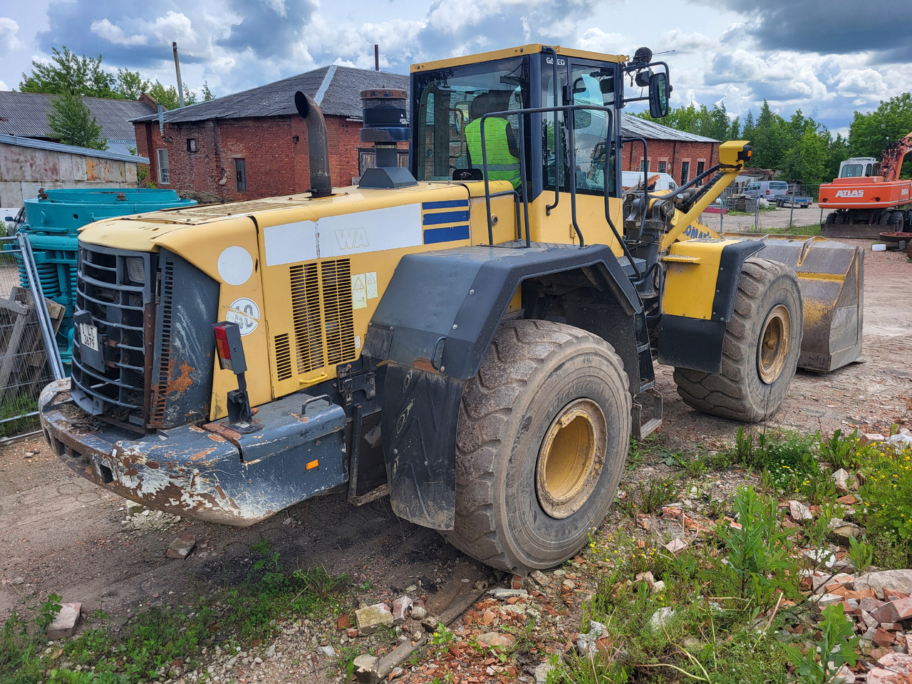 KOMATSU WA470-6 - Pá carregadora de rodas: foto 3 KOMATSU WA470-6 - Pá carregadora de rodas: foto 3