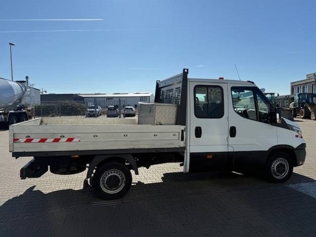 Iveco Daily 35 S12 - Furgão: foto 3 Iveco Daily 35 S12 - Furgão: foto 3