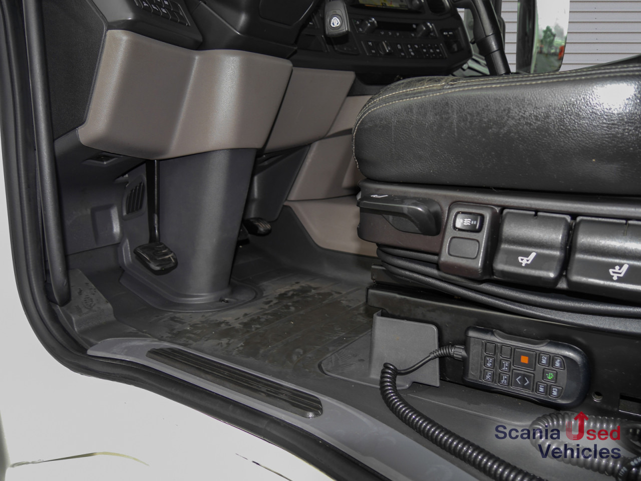SCANIA R 450 B6x2NB - Schaltgetriebe / LBW - - Camião transportador de contêineres/ Caixa móvel: foto 3 SCANIA R 450 B6x2NB - Schaltgetriebe / LBW - - Camião transportador de contêineres/ Caixa móvel: foto 3