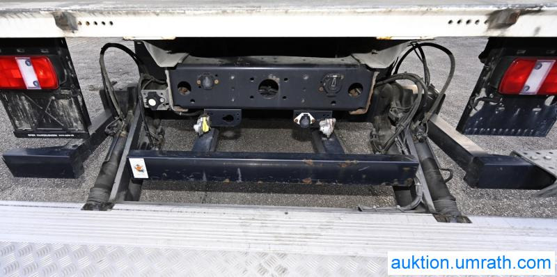 Camião furgão MAN MAN TGL 12.250 4x2 L/BL Koffer Ladebordwand Klimaautomatik NAVI Luftfederung Automatikgetriebe EURO 6: foto 11