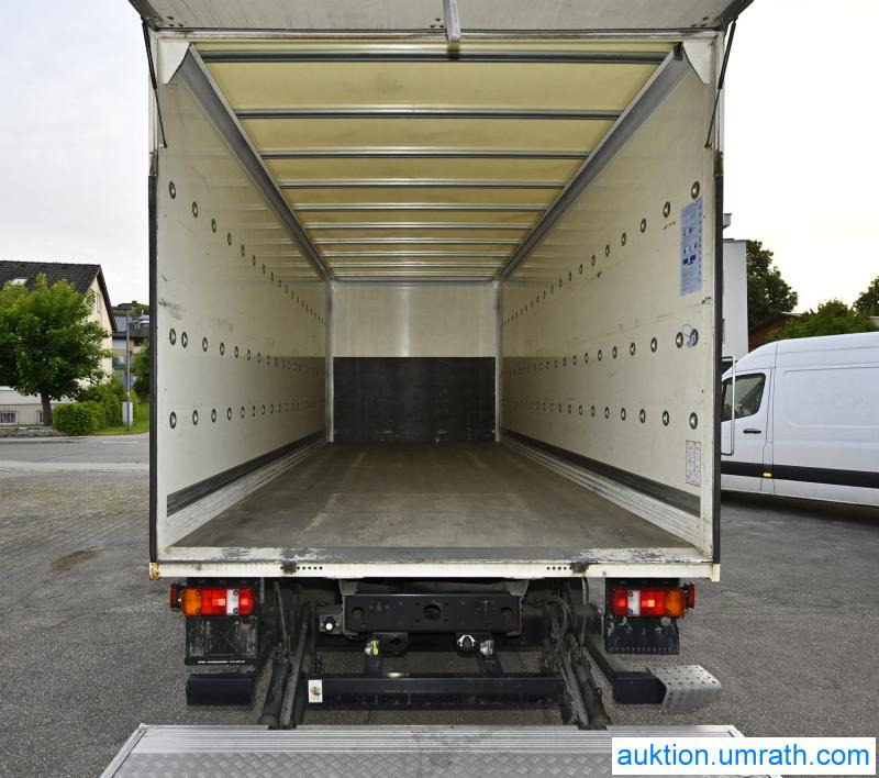 Camião furgão MAN MAN TGL 12.250 4x2 L/BL Koffer Ladebordwand Klimaautomatik NAVI Luftfederung Automatikgetriebe EURO 6: foto 9