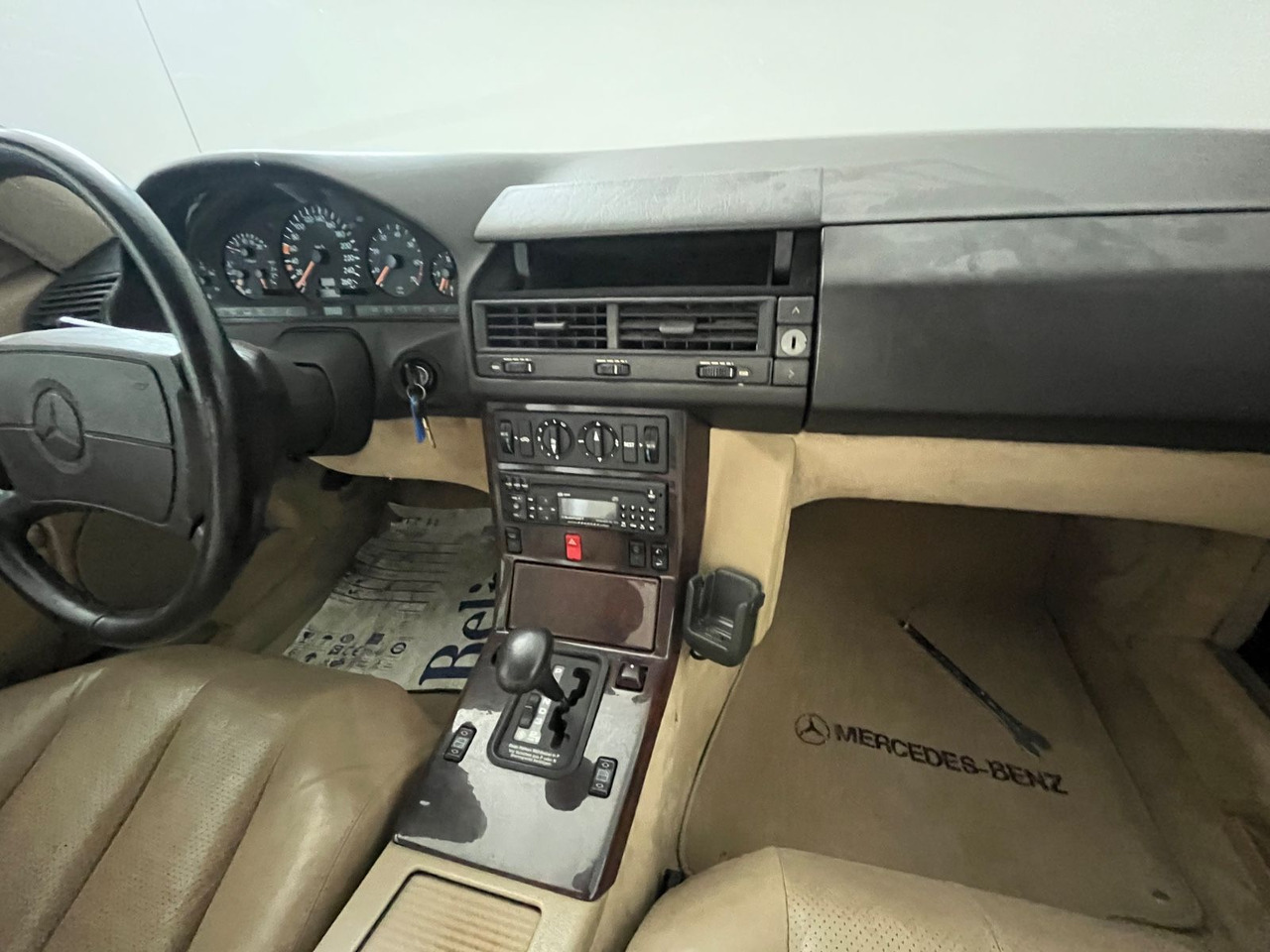 Mercedes-Benz SL 500 Deutsches Farhzeug aus 1. Hand ca. 60Tkm - Automóvel: foto 5 Mercedes-Benz SL 500 Deutsches Farhzeug aus 1. Hand ca. 60Tkm - Automóvel: foto 5