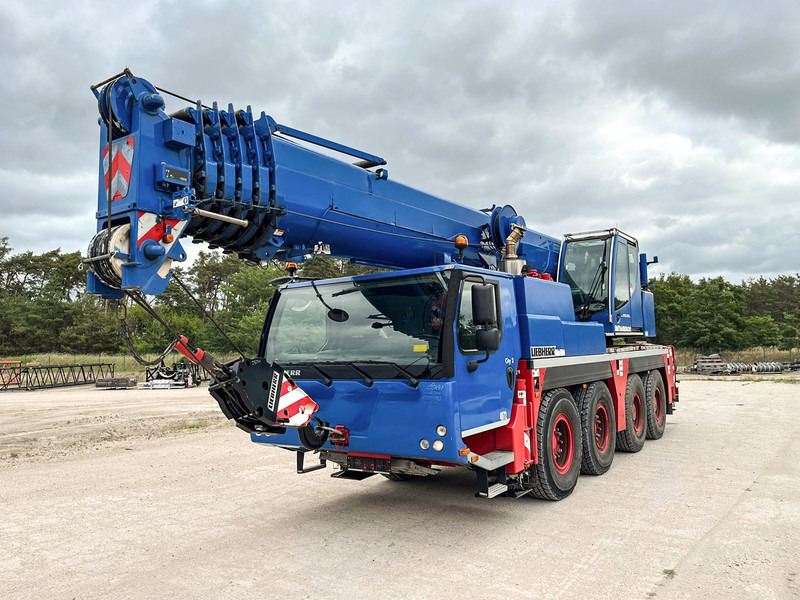 Liebherr LTM 1070-4.2 - Grua móvel: foto 1 Liebherr LTM 1070-4.2 - Grua móvel: foto 1