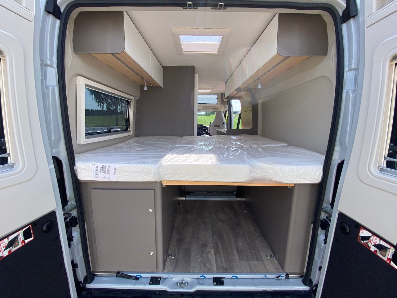 Campervan Carado CV 600 Dieselstandheizung, Skyroof, white Label: foto 18