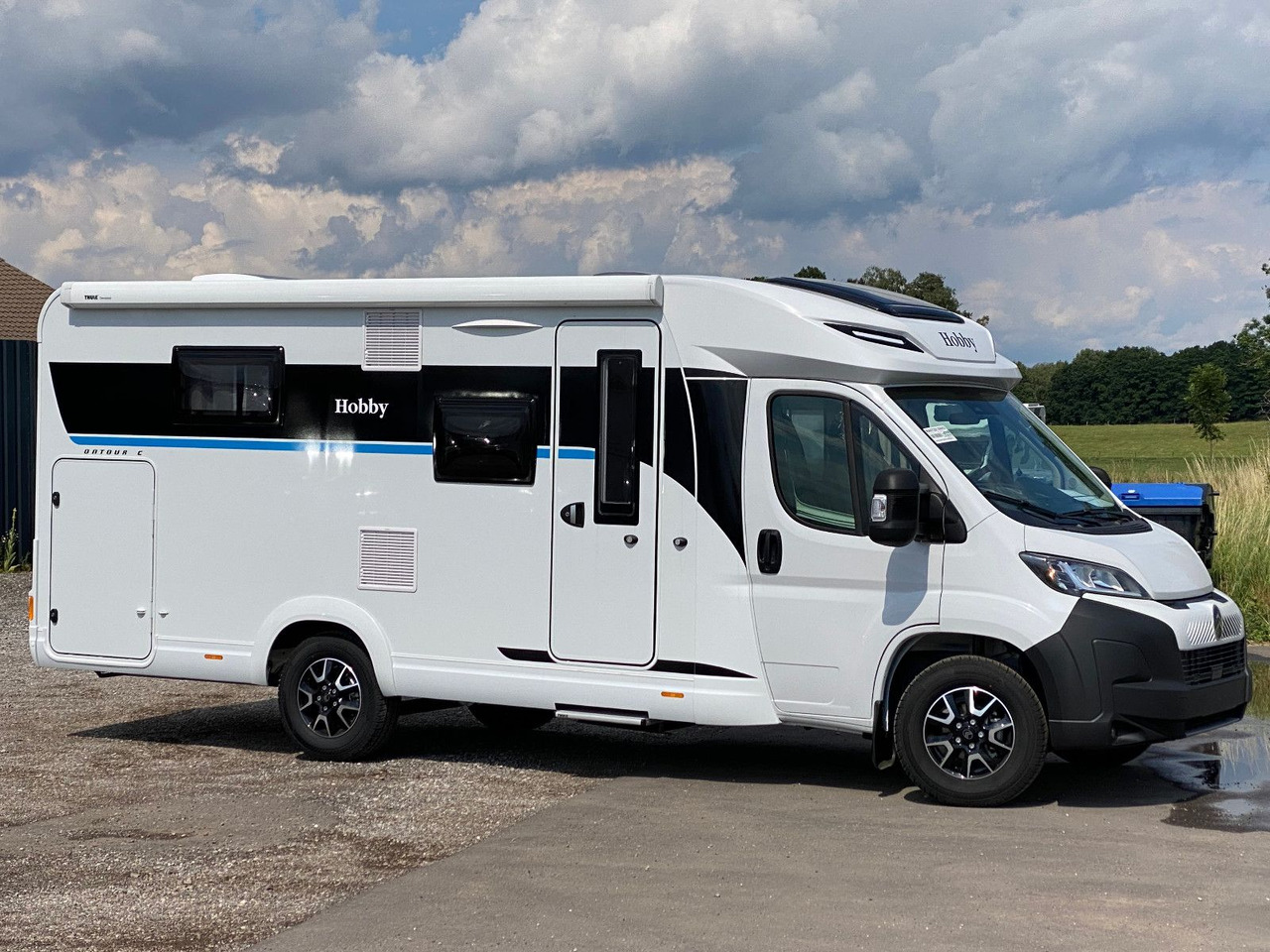 Hobby OnTour C 700 GQ MJ25/MARKISE/RFK/SAFETY-PAKET - Autocaravana perfilada: foto 1 Hobby OnTour C 700 GQ MJ25/MARKISE/RFK/SAFETY-PAKET - Autocaravana perfilada: foto 1