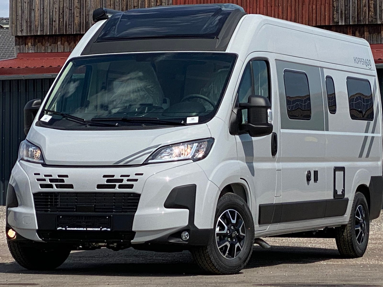 LMC INNOVAN 600 ,Dieselheizung,Modell 25,Automatik - Campervan: foto 2 LMC INNOVAN 600 ,Dieselheizung,Modell 25,Automatik - Campervan: foto 2