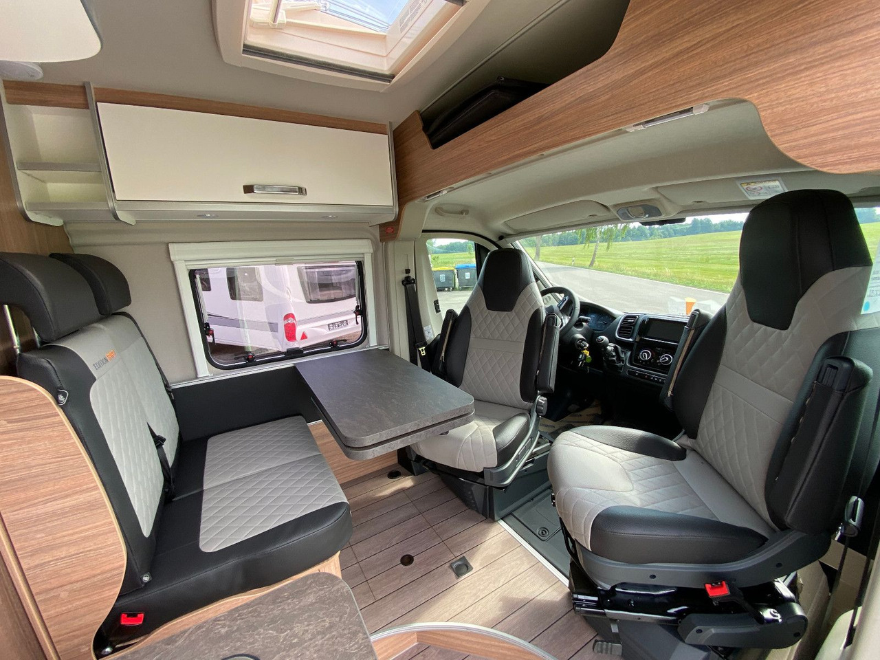 Campervan Weinsberg CaraBus 600 MQ EDITION Fire: foto 11