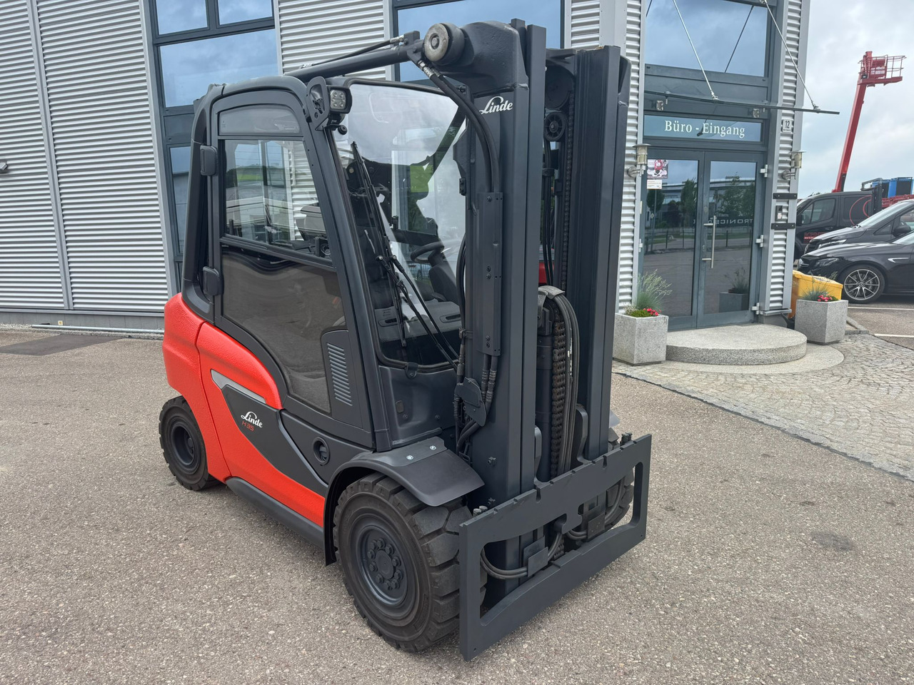 LINDE H35D-01 Triplexmast Diesel Kabine Heizung Klima - Empilhadeira a diesel: foto 4 LINDE H35D-01 Triplexmast Diesel Kabine Heizung Klima - Empilhadeira a diesel: foto 4