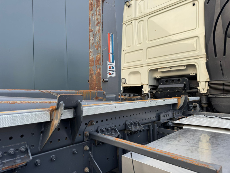 DAF XF 440 SC / 6X2 / VDL Hook / TUV: 6-2026 / NL truck - Camião polibenne: foto 5 DAF XF 440 SC / 6X2 / VDL Hook / TUV: 6-2026 / NL truck - Camião polibenne: foto 5