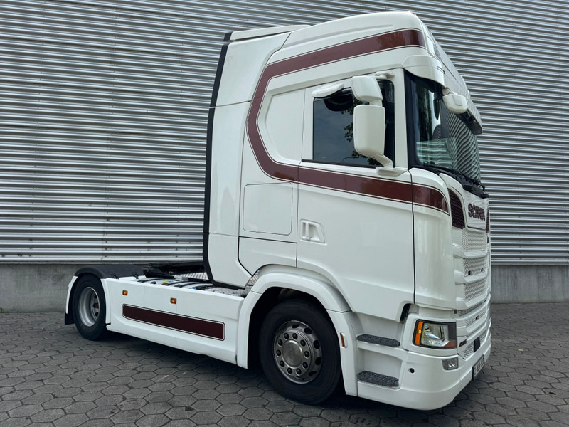 Scania S450 / Retarder / Full Air / Night Klima / 2 Tanks / TUV: 3-2026 / Belgium Truck - Tractor: foto 2 Scania S450 / Retarder / Full Air / Night Klima / 2 Tanks / TUV: 3-2026 / Belgium Truck - Tractor: foto 2