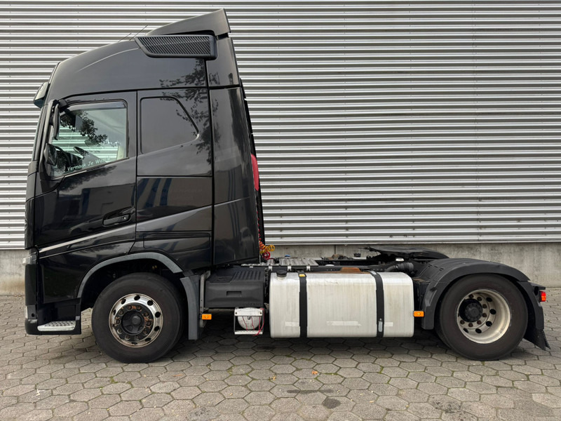 Volvo FH 420 / I-Shift / ADR / 2 Tanks / Euro 6 / NL Truck - Tractor: foto 5 Volvo FH 420 / I-Shift / ADR / 2 Tanks / Euro 6 / NL Truck - Tractor: foto 5