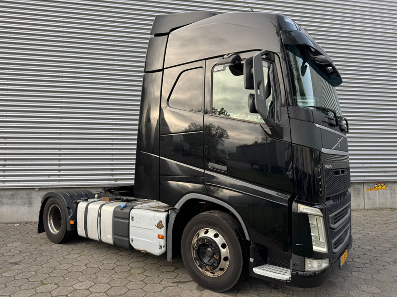 Volvo FH 420 / I-Shift / ADR / 2 Tanks / Euro 6 / NL Truck - Tractor: foto 2 Volvo FH 420 / I-Shift / ADR / 2 Tanks / Euro 6 / NL Truck - Tractor: foto 2