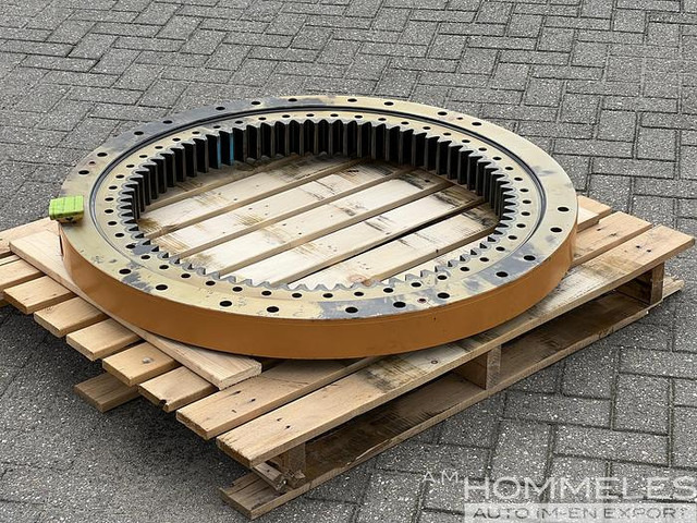 CNH INDUSTRIAL SLEWING RING H2239954 - Grua para camião: foto 2 CNH INDUSTRIAL SLEWING RING H2239954 - Grua para camião: foto 2