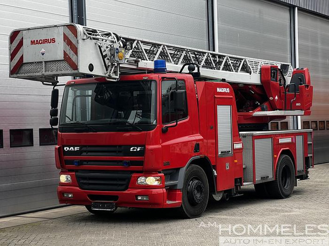 Magirus GmbH DLK23-12 VARIO CS - Carro de bombeiro: foto 1 Magirus GmbH DLK23-12 VARIO CS - Carro de bombeiro: foto 1