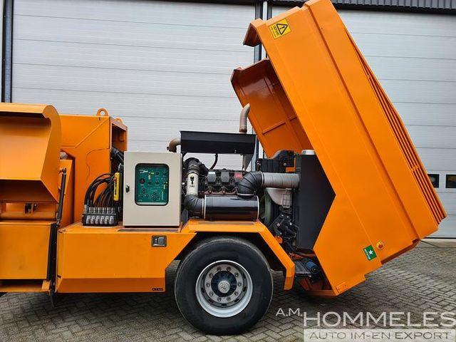 Varredora urbana Overaasen RS 200: foto 10 Varredora urbana Overaasen RS 200: foto 10