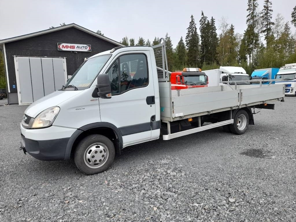 Iveco Daily 40 C18 automat - Carrinha de caixa aberta: foto 1 Iveco Daily 40 C18 automat - Carrinha de caixa aberta: foto 1
