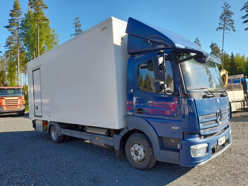 Mercedes-Benz Atego 821 - Camião frigorífico: foto 4 Mercedes-Benz Atego 821 - Camião frigorífico: foto 4