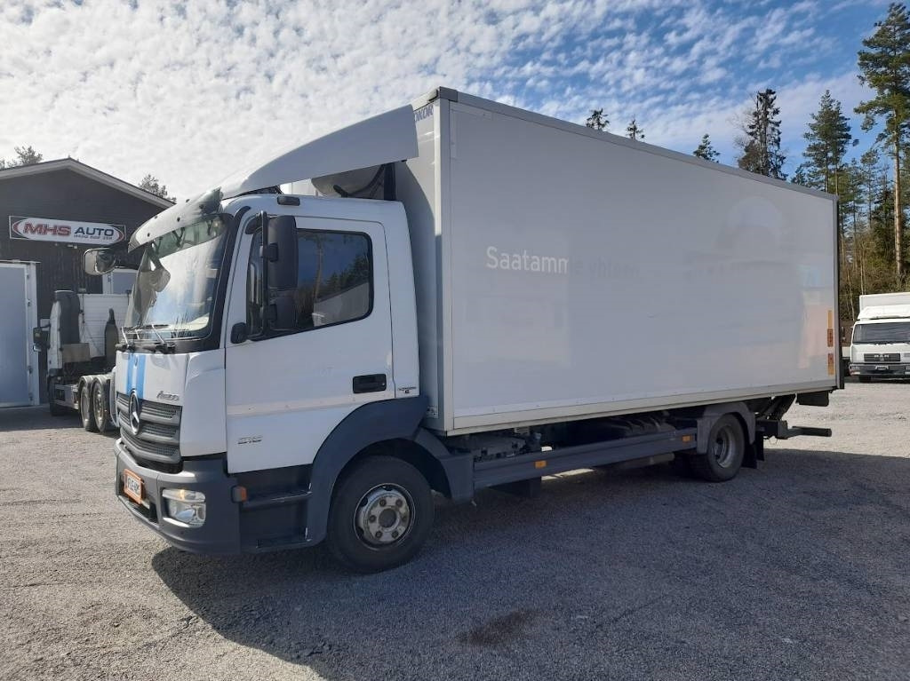 Mercedes-Benz Atego 918 Euro 6 - Camião frigorífico: foto 1 Mercedes-Benz Atego 918 Euro 6 - Camião frigorífico: foto 1