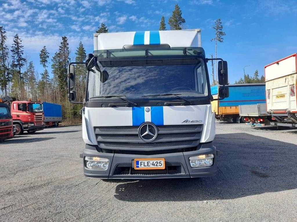 Mercedes-Benz Atego 918 Euro 6 - Camião frigorífico: foto 3 Mercedes-Benz Atego 918 Euro 6 - Camião frigorífico: foto 3
