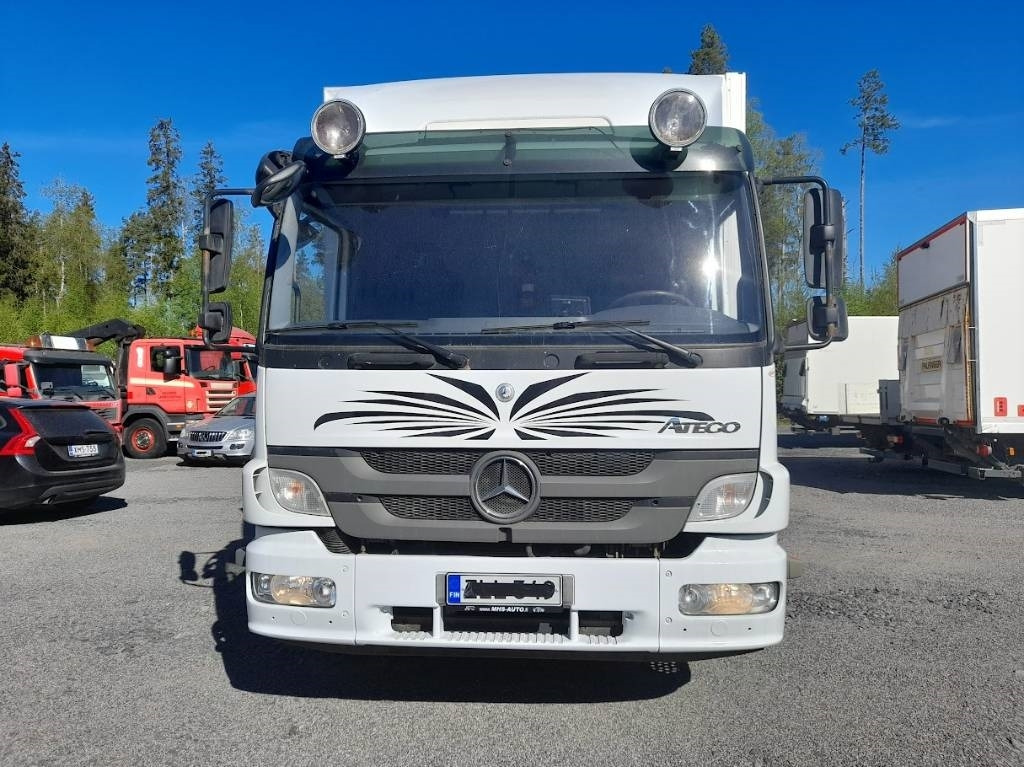 Mercedes-Benz Atego - Camião furgão: foto 2 Mercedes-Benz Atego - Camião furgão: foto 2
