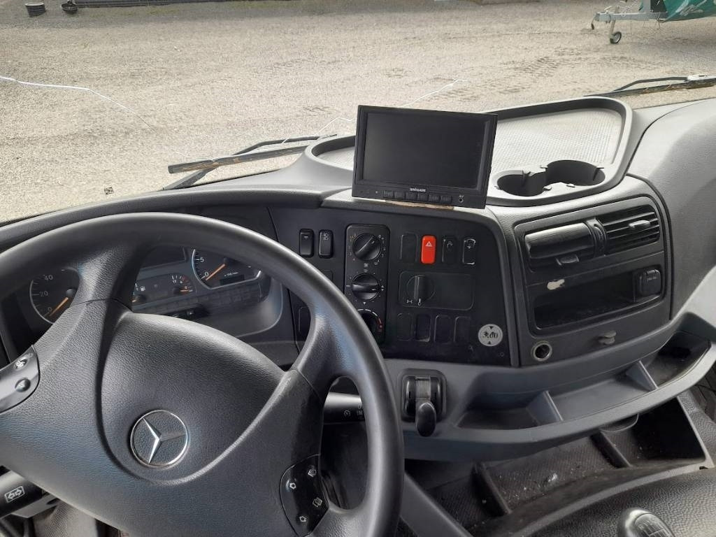 Mercedes-Benz Axor 1829 - Camião frigorífico: foto 5 Mercedes-Benz Axor 1829 - Camião frigorífico: foto 5