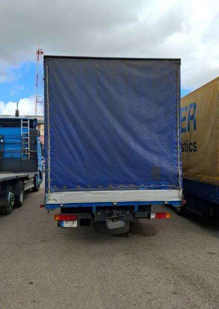Mercedes-Benz Atego 817 - Camião de lona: foto 4 Mercedes-Benz Atego 817 - Camião de lona: foto 4