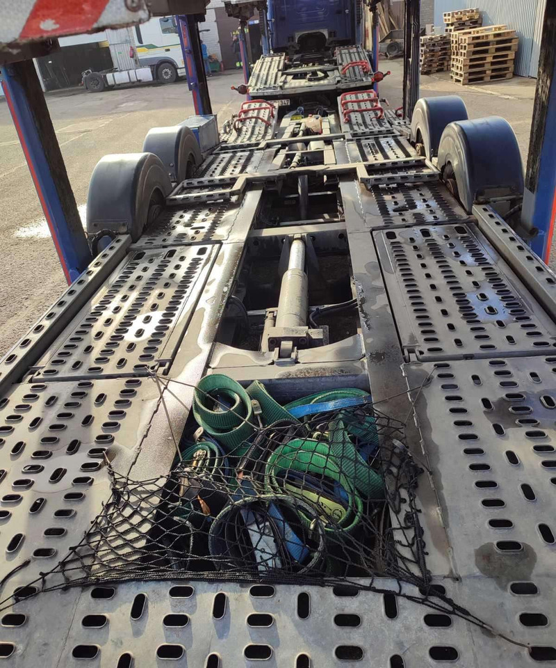 Camião transporte de veículos Scania P 380 LB: foto 8 Camião transporte de veículos Scania P 380 LB: foto 8