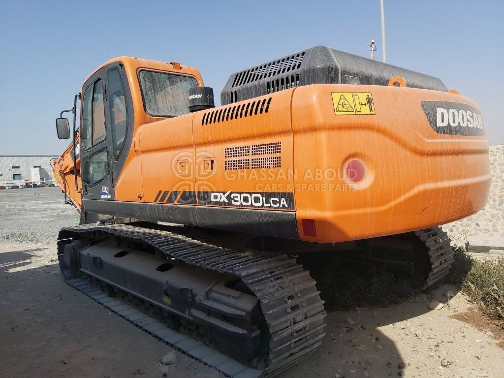 DOOSAN DX300 LCA – CRAWLER EXCAVATOR OPERATING WEIGHT 29.6 TON WITH 1.47 CBM BUCKET (HEAVY DUTY) SHOE 800MM TG MY2022 - Escavadora de rastos: foto 2 DOOSAN DX300 LCA – CRAWLER EXCAVATOR OPERATING WEIGHT 29.6 TON WITH 1.47 CBM BUCKET (HEAVY DUTY) SHOE 800MM TG MY2022 - Escavadora de rastos: foto 2