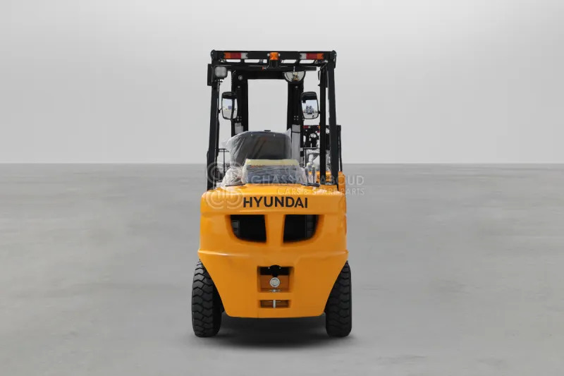 Hyundai Forklift 30DE-7 3 TONS DIESEL 3 STAGE - Empilhadeira a diesel: foto 4 Hyundai Forklift 30DE-7 3 TONS DIESEL 3 STAGE - Empilhadeira a diesel: foto 4