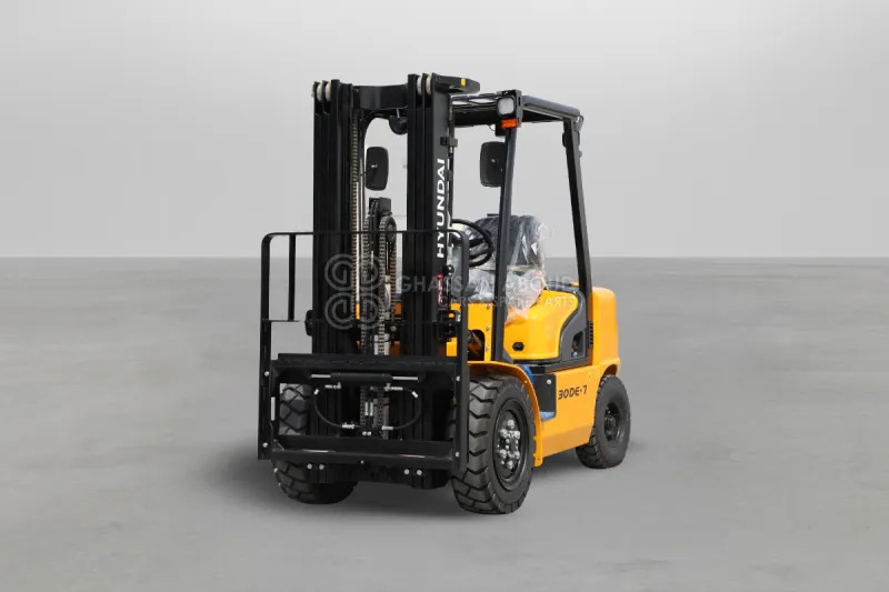 Hyundai Forklift 30DE-7 3 TONS DIESEL 3 STAGE - Empilhadeira a diesel: foto 2 Hyundai Forklift 30DE-7 3 TONS DIESEL 3 STAGE - Empilhadeira a diesel: foto 2