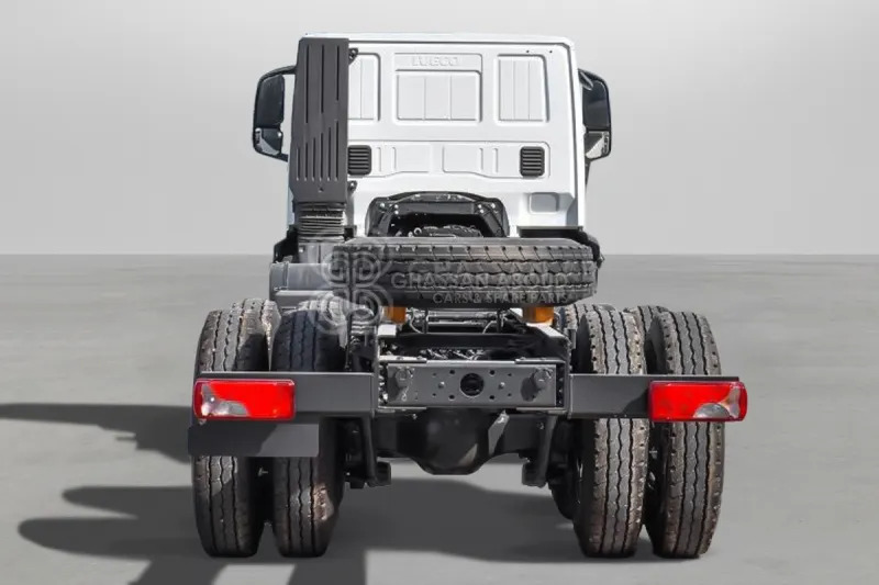 Iveco T-WAY AD380T47H 6x4 R24 Tyres Chassis - Barcelona Stock - Camião chassi: foto 3 Iveco T-WAY AD380T47H 6x4 R24 Tyres Chassis - Barcelona Stock - Camião chassi: foto 3