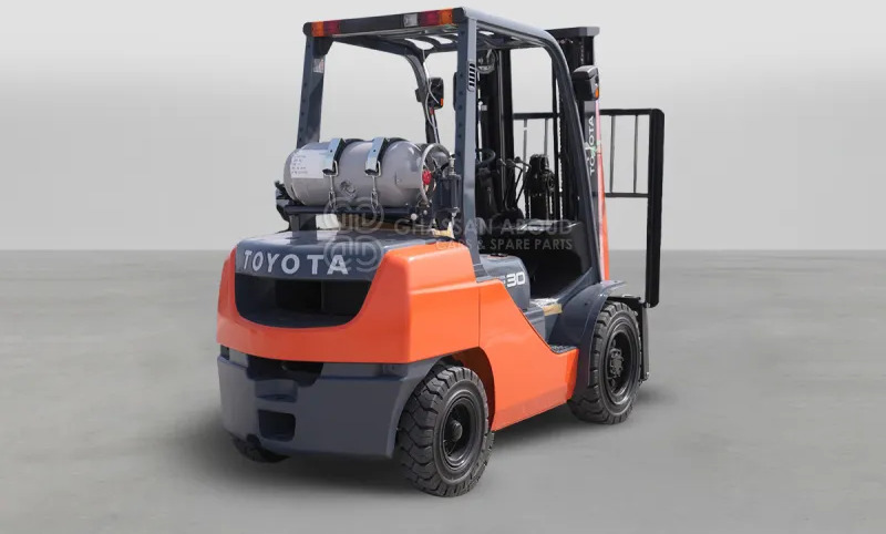 Toyota 32-8FG25 2.5 Tons Gasoline / LPG 3 Stage Forklift - Empilhadeira a gás: foto 2 Toyota 32-8FG25 2.5 Tons Gasoline / LPG 3 Stage Forklift - Empilhadeira a gás: foto 2