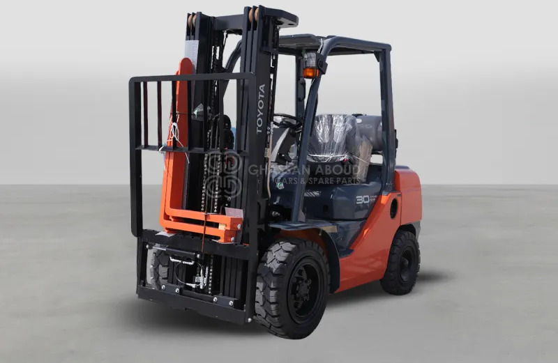 Toyota 32-8FG30 3 Tons Gasoline / LPG 3 Stage Forklift - Empilhadeira a gás: foto 2 Toyota 32-8FG30 3 Tons Gasoline / LPG 3 Stage Forklift - Empilhadeira a gás: foto 2