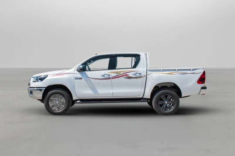 Toyota Hilux  4X4 Double Cabin - Pick-up, Carrinha cabine dupla: foto 3 Toyota Hilux  4X4 Double Cabin - Pick-up, Carrinha cabine dupla: foto 3