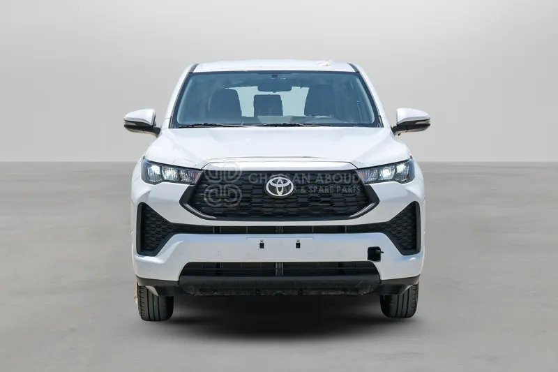 Toyota Innova - SUV: foto 2 Toyota Innova - SUV: foto 2