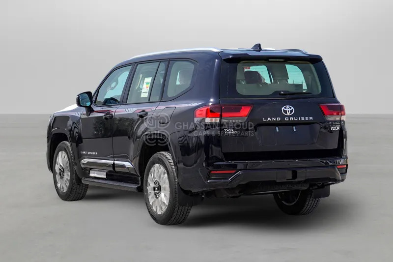 Toyota Land Cruiser 300 4x4 - SUV: foto 4 Toyota Land Cruiser 300 4x4 - SUV: foto 4