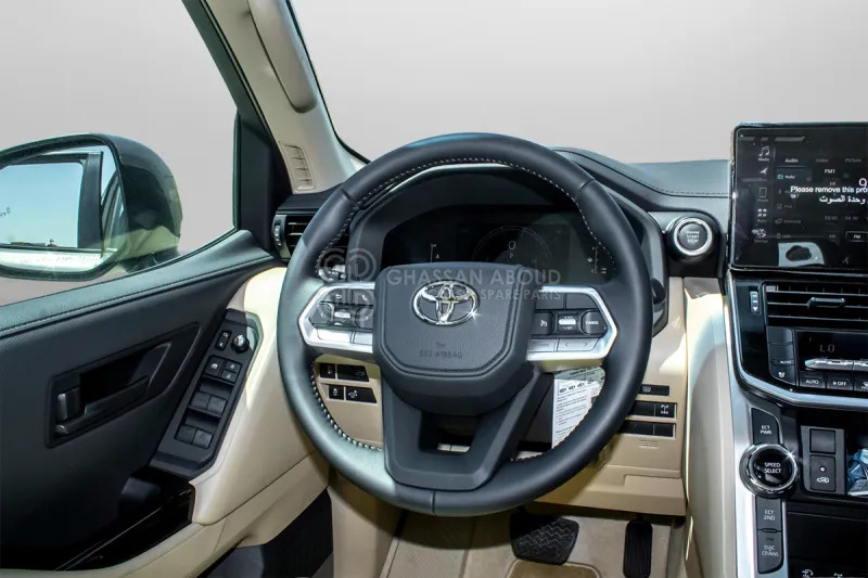 Toyota Land Cruiser 300 - SUV: foto 5 Toyota Land Cruiser 300 - SUV: foto 5