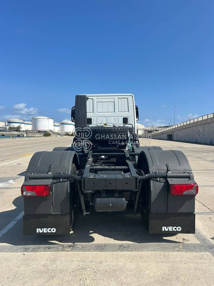IVECO T-WAY Tractor 6×4 AT720T47TH GVW 26-38 Ton HP 470 R20Tyre MY24 - Tractor: foto 3 IVECO T-WAY Tractor 6×4 AT720T47TH GVW 26-38 Ton HP 470 R20Tyre MY24 - Tractor: foto 3