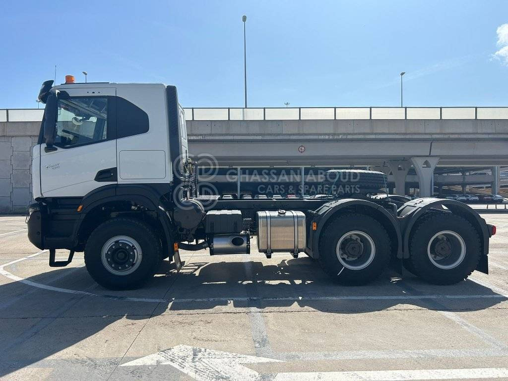 IVECO T-WAY Tractor 6×4 AT720T47TH GVW 26-38 Ton HP 470 R20Tyre MY25 - Tractor: foto 1 IVECO T-WAY Tractor 6×4 AT720T47TH GVW 26-38 Ton HP 470 R20Tyre MY25 - Tractor: foto 1